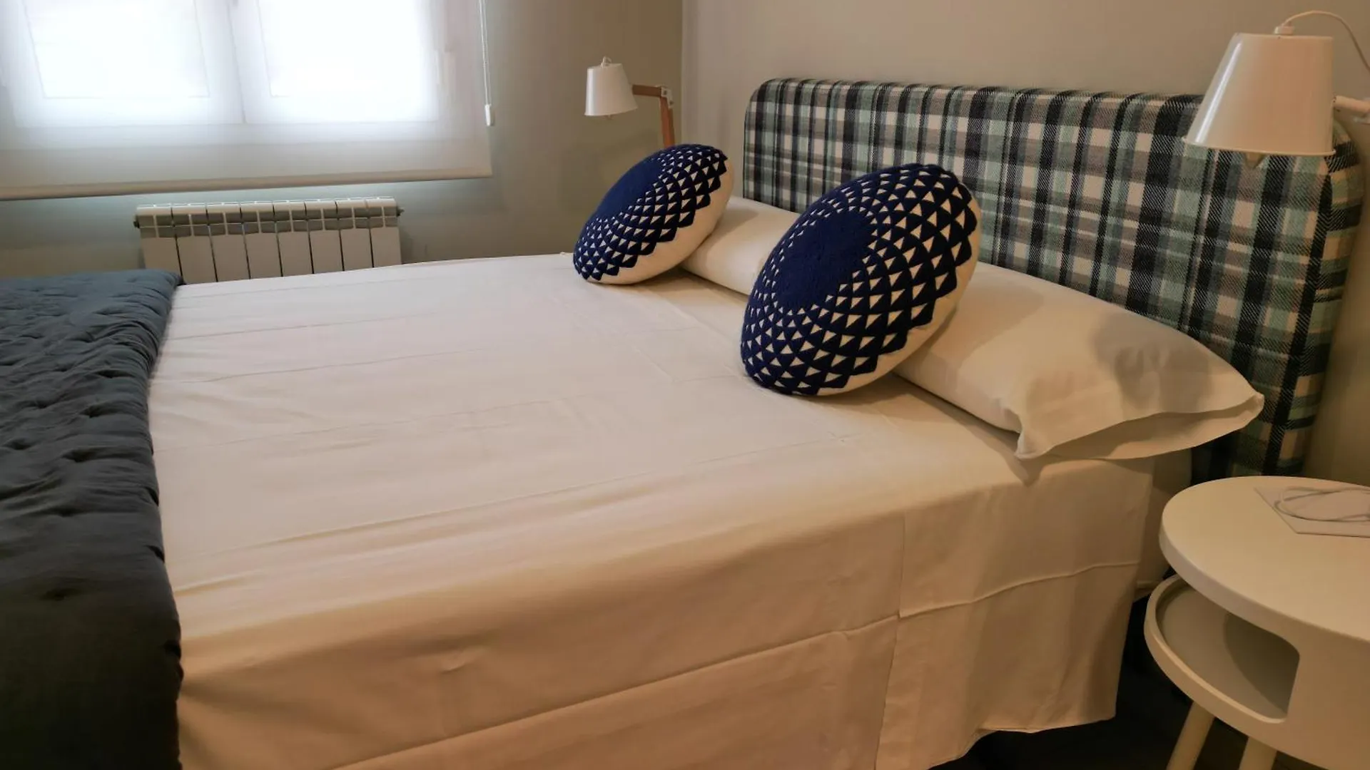 Apartaments Turistics Cardona II 0*,